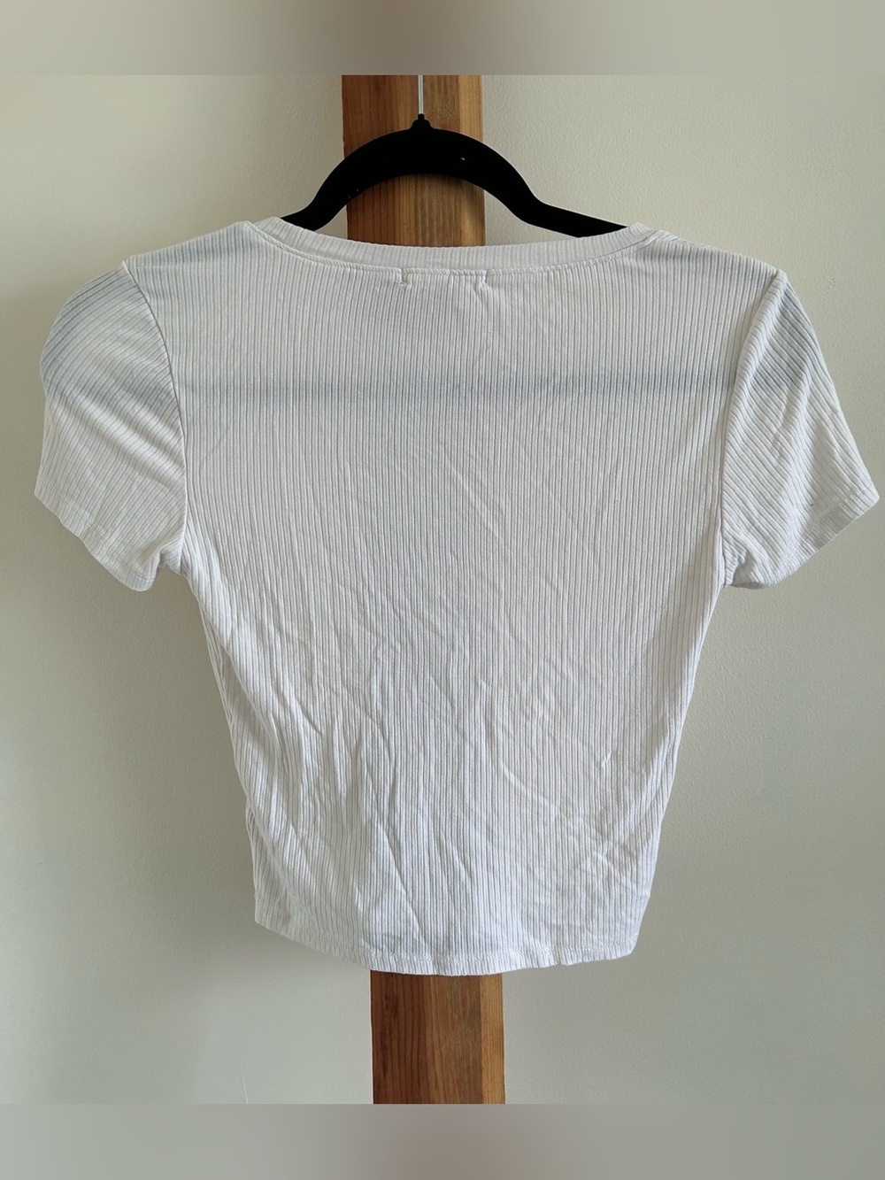 Active Basic White Ribbed Short Sleeve Tee - Picture 3 of 3